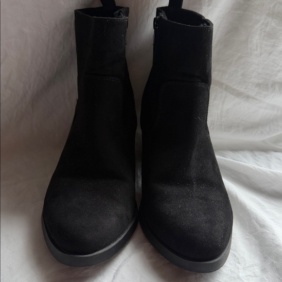 Old Navy Shoes - Old Navy Black Western Booties